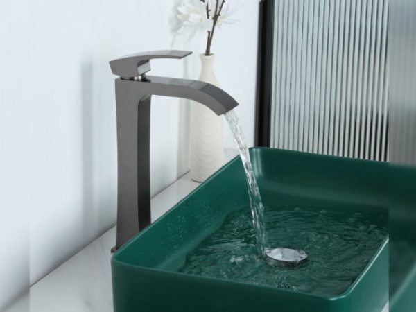 Смесители для умывальников: как сочетать стиль и функциональность