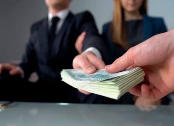 От брокера вернуть деньги: сроки, сложности и решения