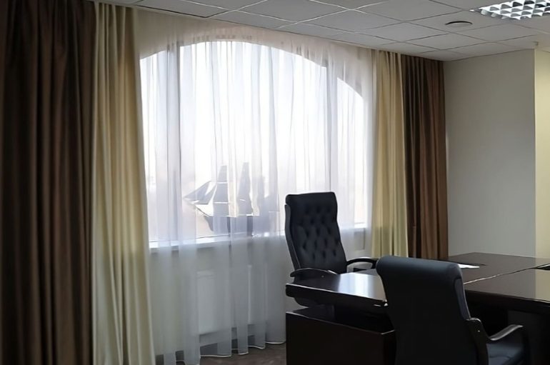 Дизайн будущего: как шторы на заказ с автоматикой меняют интерьер